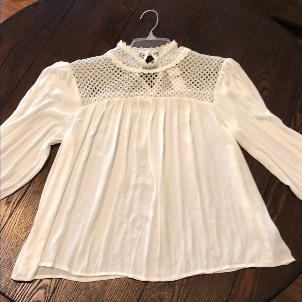 Gap peasant style blouse size medium. NWT